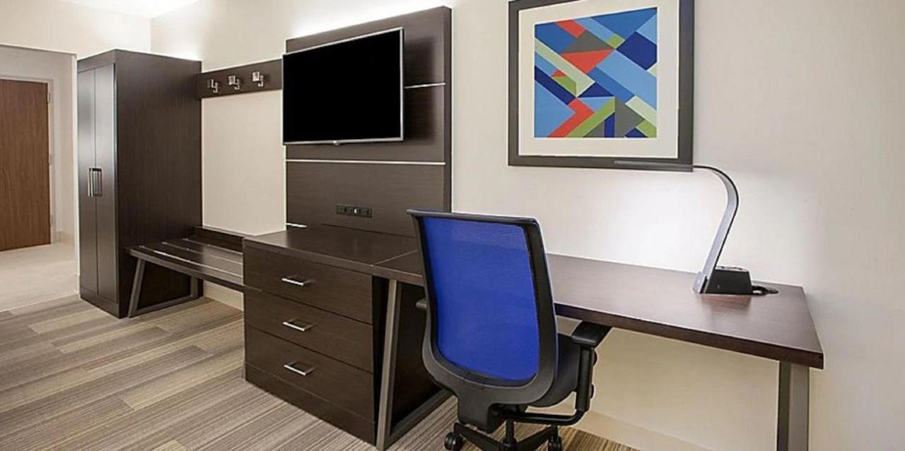 Holiday Inn Express & Suites - Goodland I-70 By Ihg Экстерьер фото